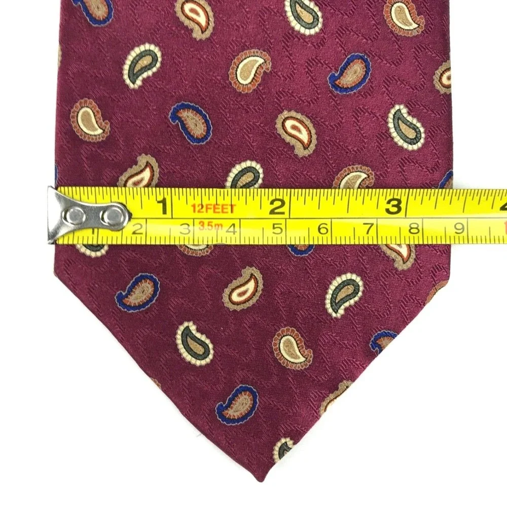 Jos A Bank Executive Collection Tie 100% Silk Paisley Burgundy Red Men's Necktie